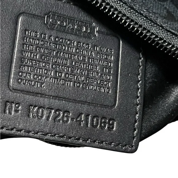 Y2K Coach Signature Crossbody Black (2007) - Picture 12 of 15